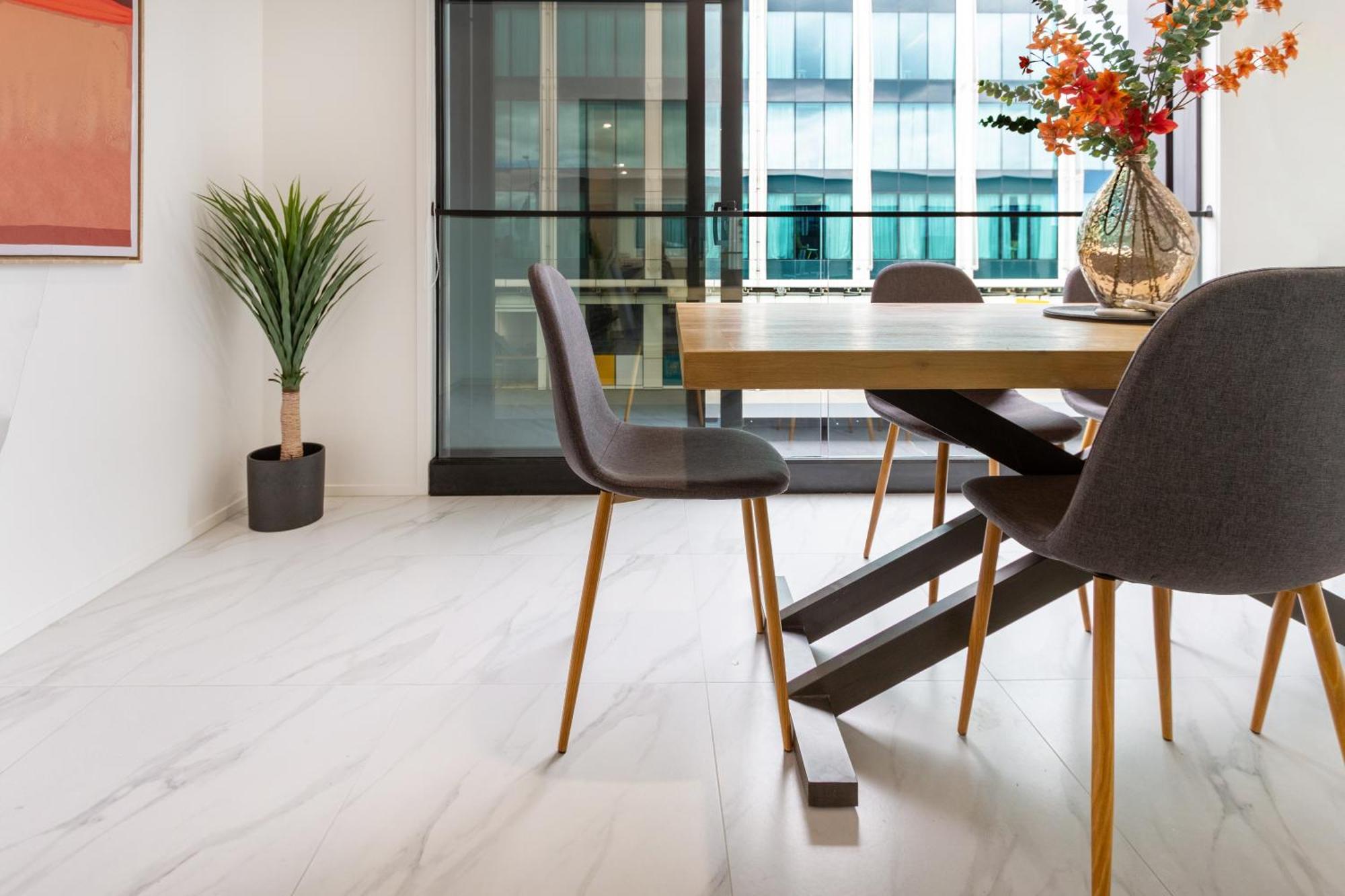 Luxury Living: 2-Bedroom Retreat In ไครสต์เชิร์ช ภายนอก รูปภาพ